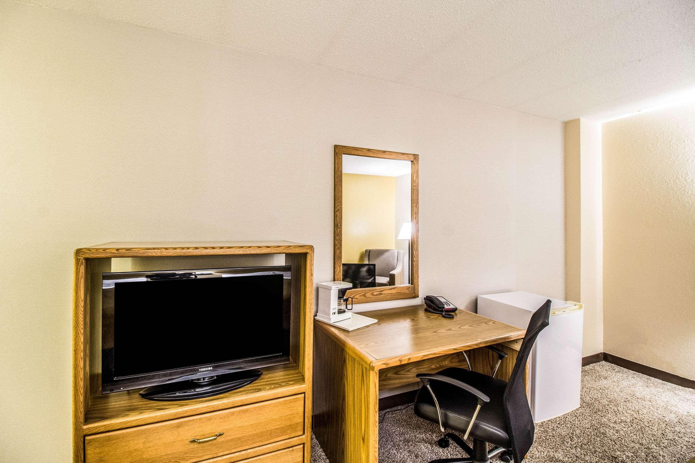 Econo Lodge - Valley City Extérieur photo