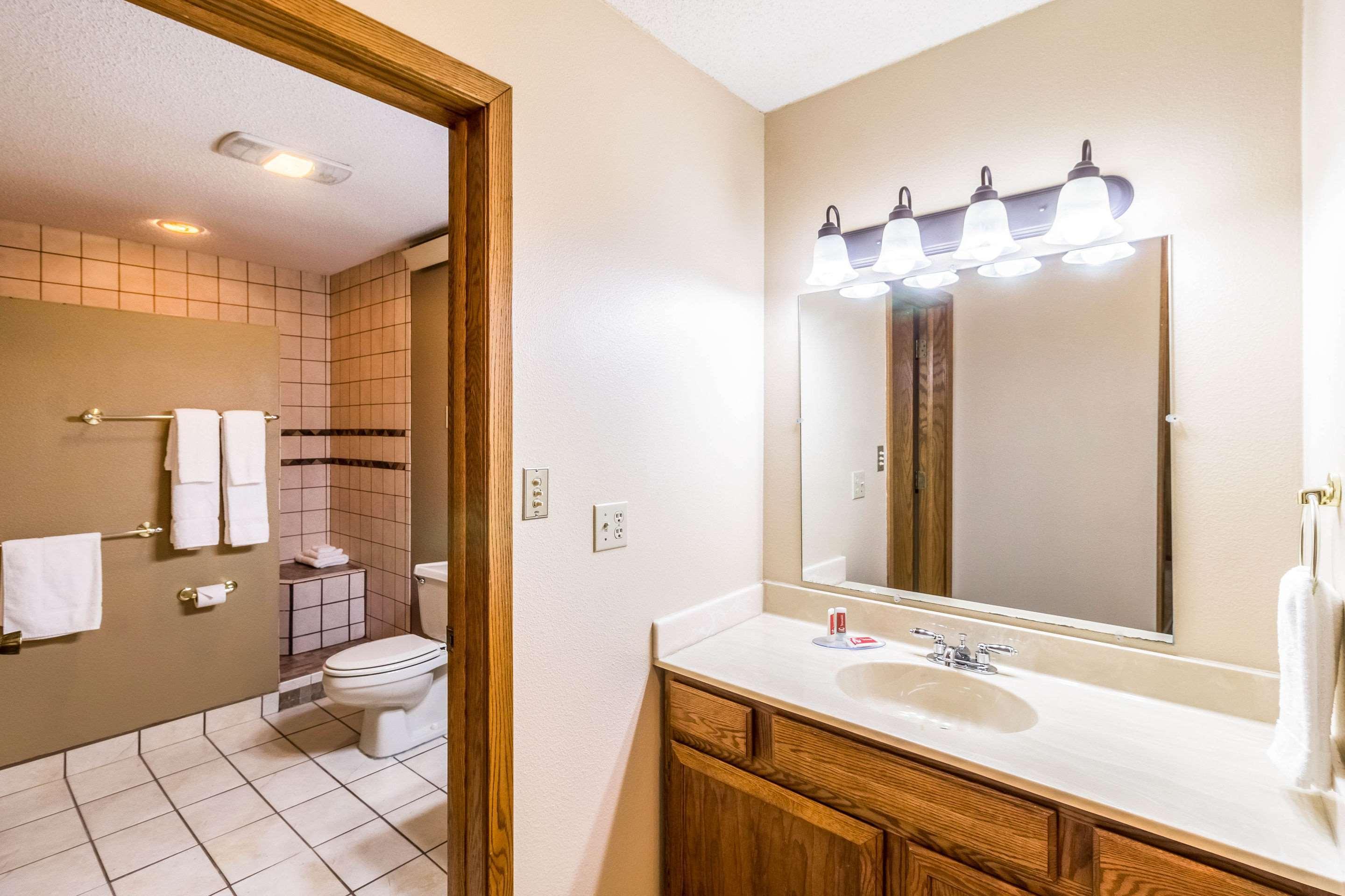 Econo Lodge - Valley City Extérieur photo