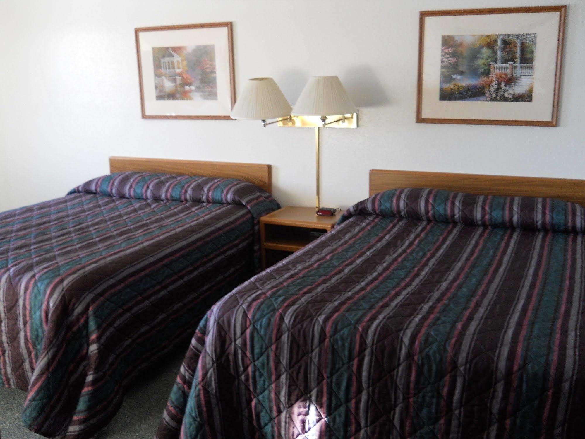 Econo Lodge - Valley City Extérieur photo